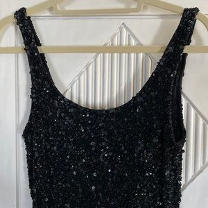 Never worn (tags removed) Theia sequin mini. Perfect condition. Size 8
